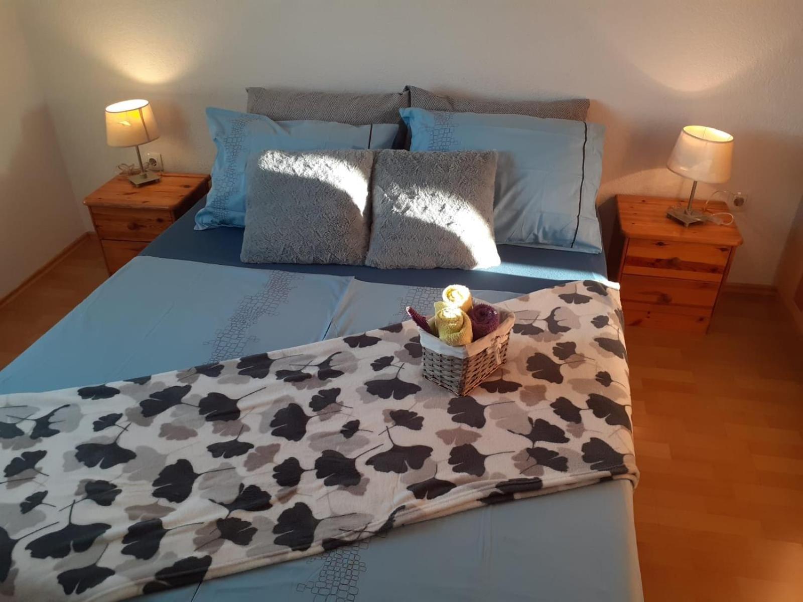 Apartments With A Parking Space Vodice - 13973 Bilik gambar