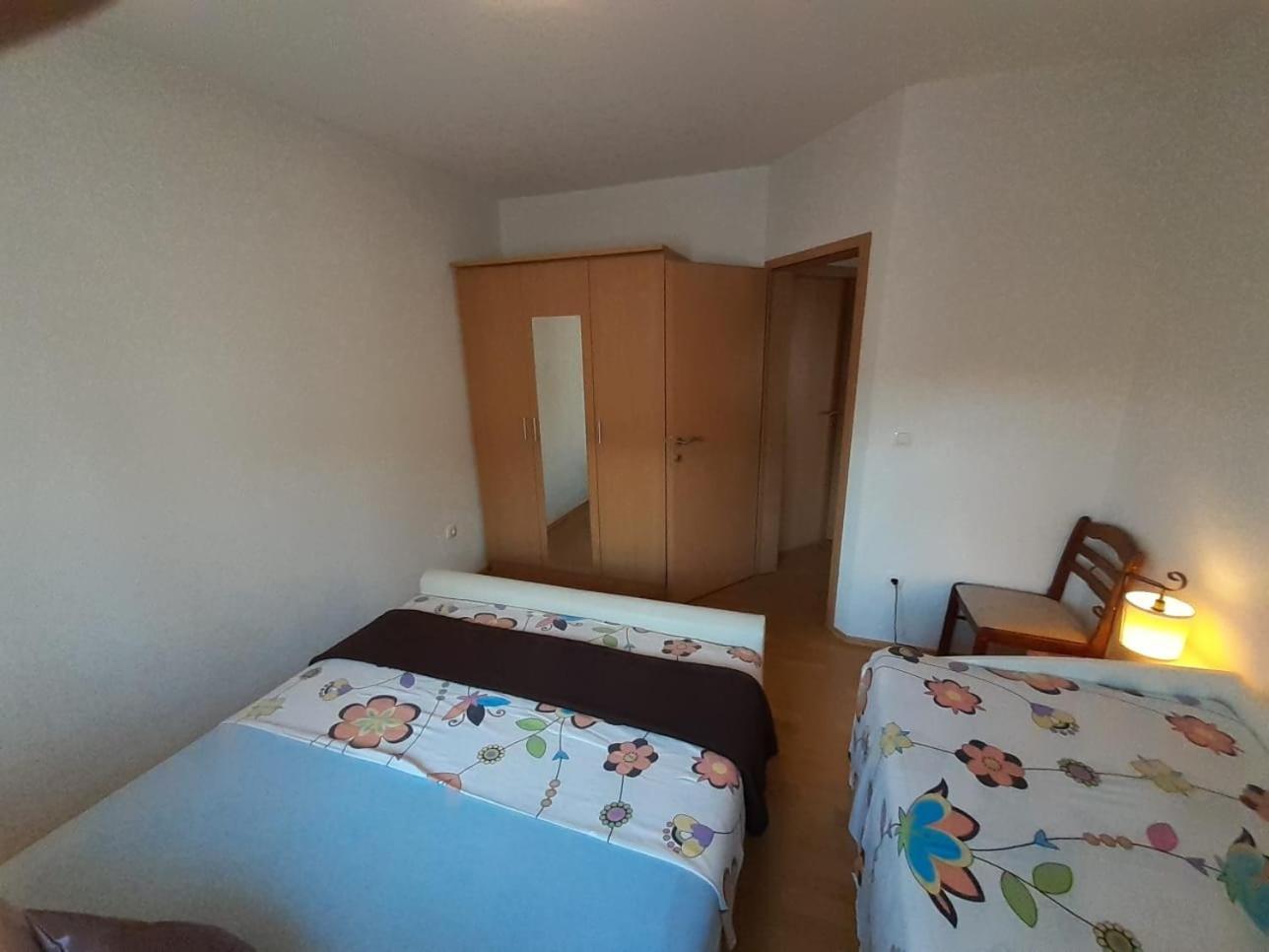 Apartments With A Parking Space Vodice - 13973 Bilik gambar