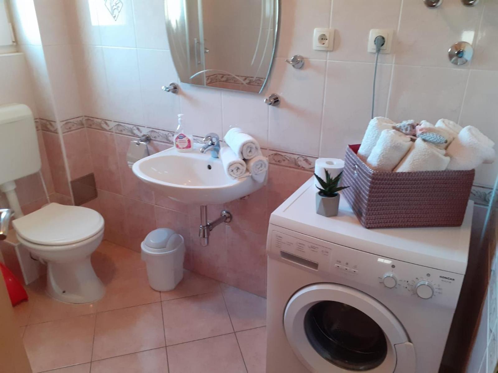 Apartments With A Parking Space Vodice - 13973 Bilik gambar