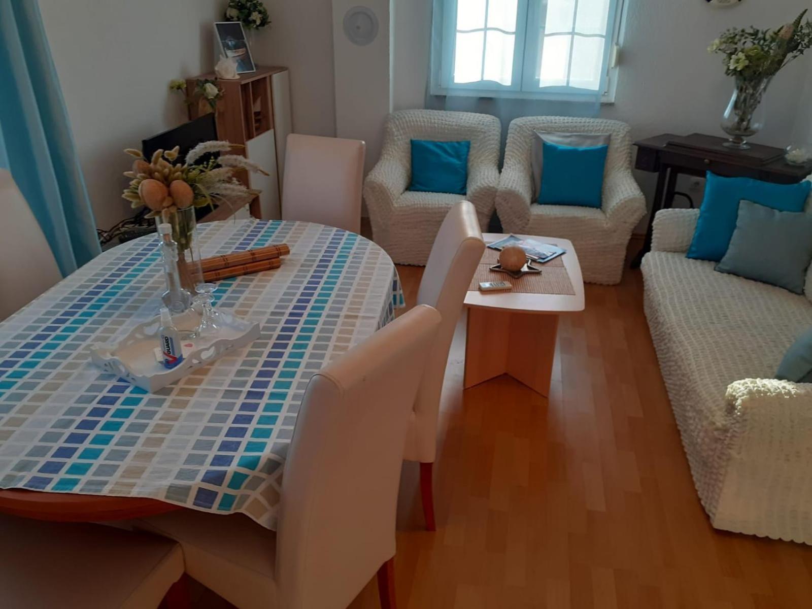 Apartments With A Parking Space Vodice - 13973 Bilik gambar